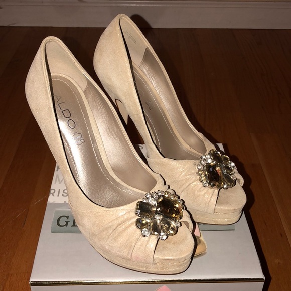 Aldo Champagne Embellished Open-Toe Pumps- Size 8 - Picture 4 of 6